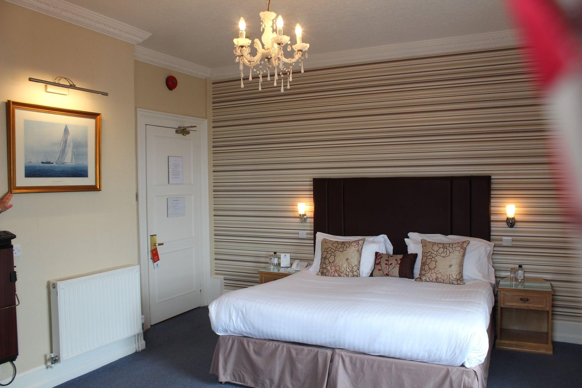 Best Western New Holmwood Hotel คาวส์ ภายนอก รูปภาพ