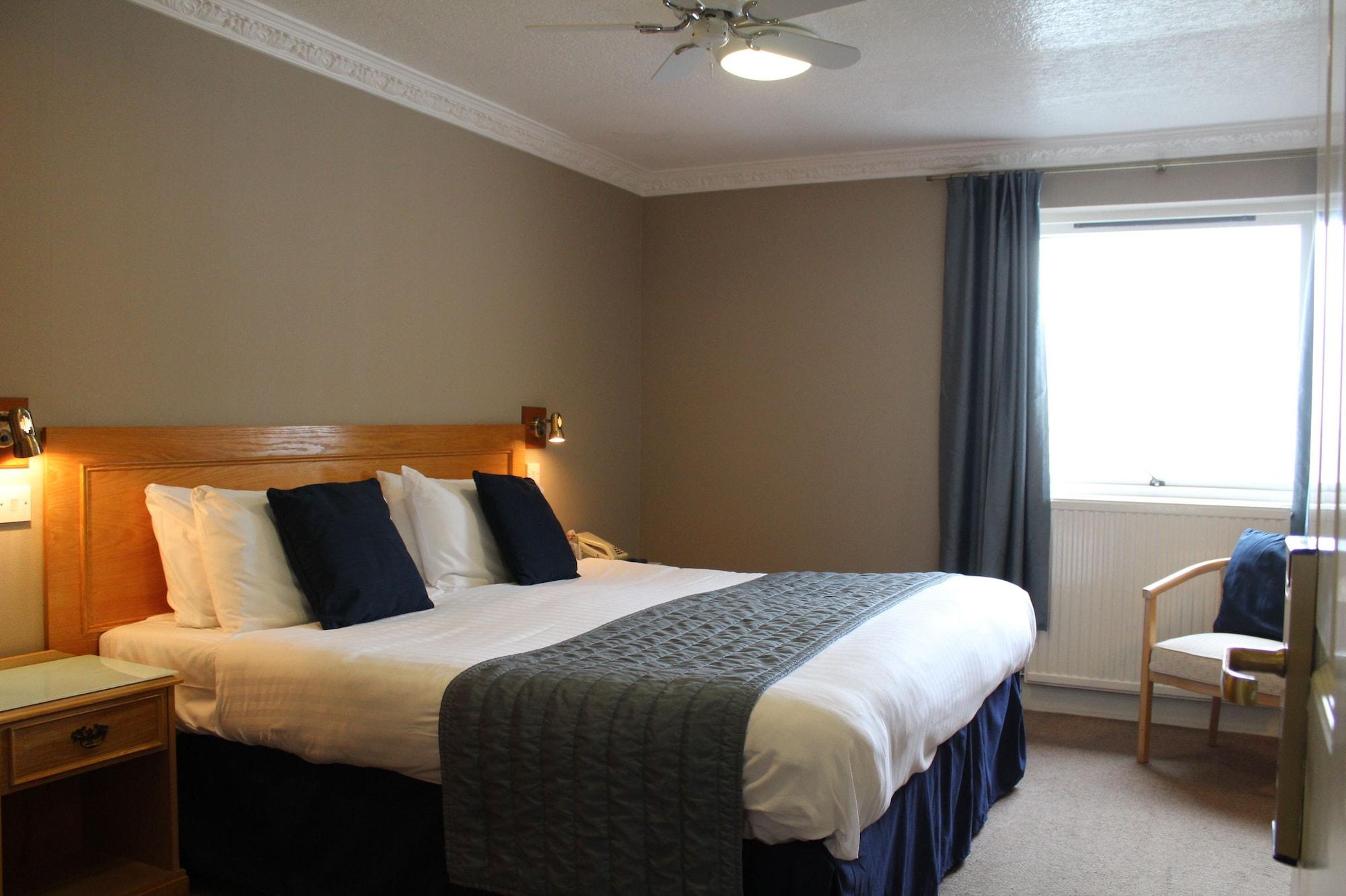 Best Western New Holmwood Hotel คาวส์ ภายนอก รูปภาพ