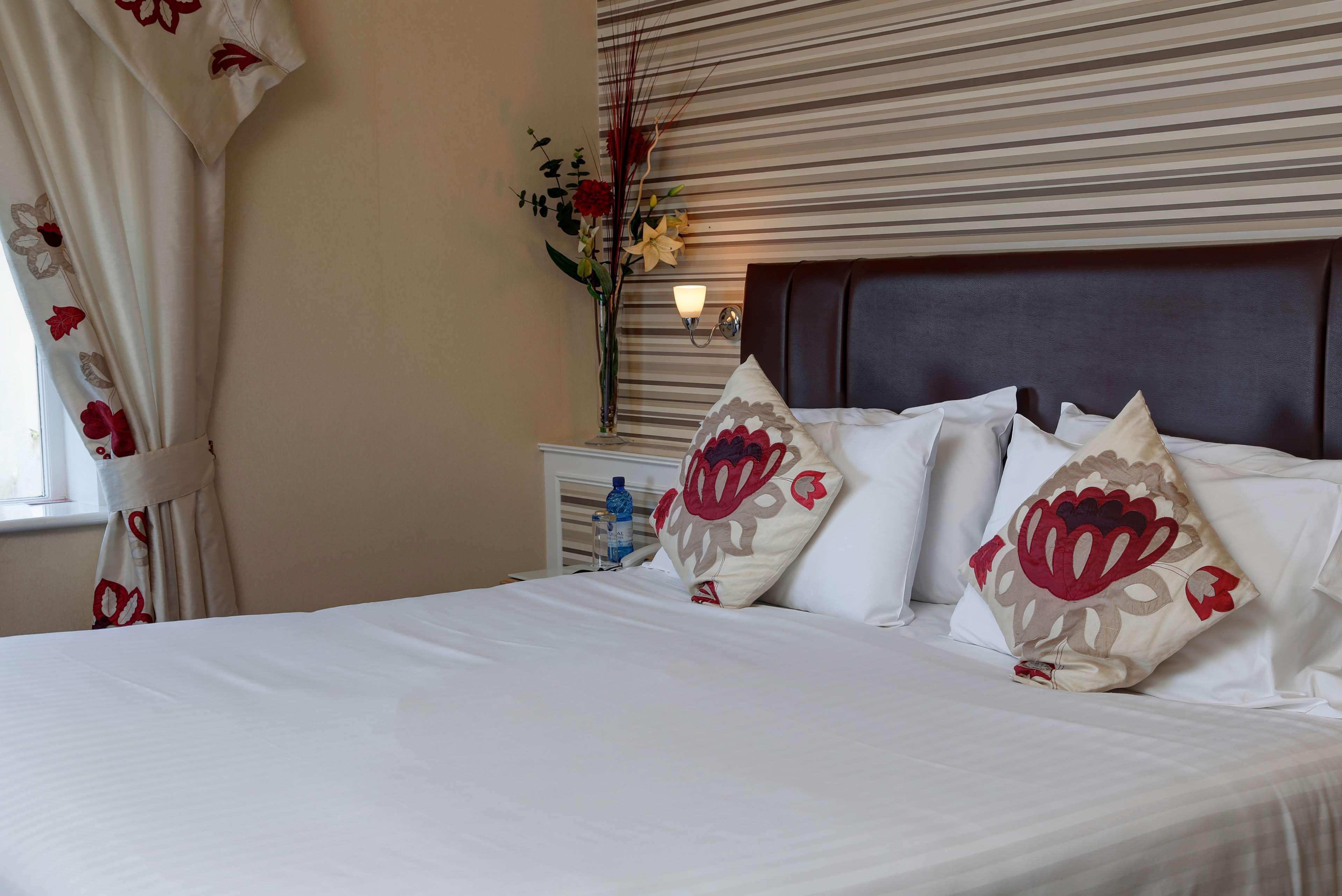 Best Western New Holmwood Hotel คาวส์ ภายนอก รูปภาพ